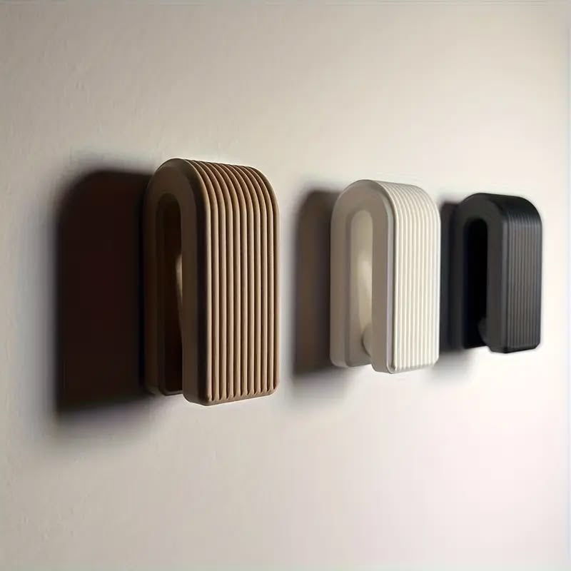 Auto-Locking Towel Rack